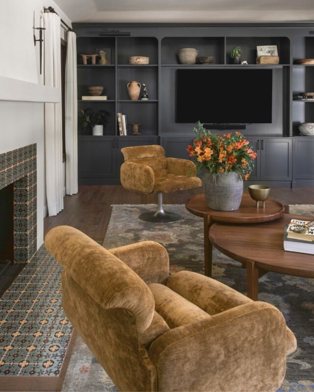 Color is one of the most powerful tools in interior design—it sets the tone, influences mood, and defines how a space is experienced. Yet, the right palette is rarely immediate. It takes patience, layering, and a trained eye to understand how light, materiality, and architecture all interact with color over time.

And color doesn’t always mean paint. It can live in your stone selection, your ceiling tones, your flooring, your textiles, and your finishes—there are many ways to introduce and layer color throughout a space without ever opening a paint can. That said, paint remains one of the most reliable, impactful, and flexible tools for bringing color into a home with clarity and intention.

Thoughtful color selection is not about trends—it’s about restraint, balance, and expertise. When done well, it creates spaces that feel timeless, cohesive, and deeply personal.

Let’s create a palette that feels like home—intentional, inspiring, and entirely yours.

Schedule your 1:1 virtual consultation to discuss how to use color in YOUR home! You'd be amazed at how much we can cover in just one session!

Interior Design Build @4ptdesignbuild
Photography @public311design (1,2, 6-8) / @rileyjamison (3) / @amybartlam (4-5) / @ryangarvin (5) 

InteriorDesign LuxuryInteriors ColorPalette InteriorStyling ColorTheory LuxuryHomes InteriorDesigner TimelessDesign CuratedInteriors DesignDetails NeutralInteriors OrganicModern InteriorInspo HomeDecor ElevatedLiving WarmMinimalism LayeredInteriors ColorInspiration DesignerTips LuxuryLiving InteriorArchitecture CohesiveDesign MoodAndTone SophisticatedInteriors RefinedLiving CollectedHome PersonalizedDesign HighEndInteriors FourPointDesignBuild